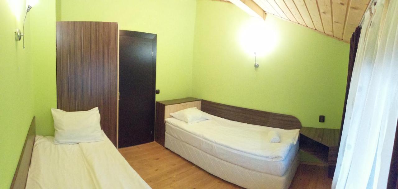 פמפורובו Apartments Black Horse מראה חיצוני תמונה
