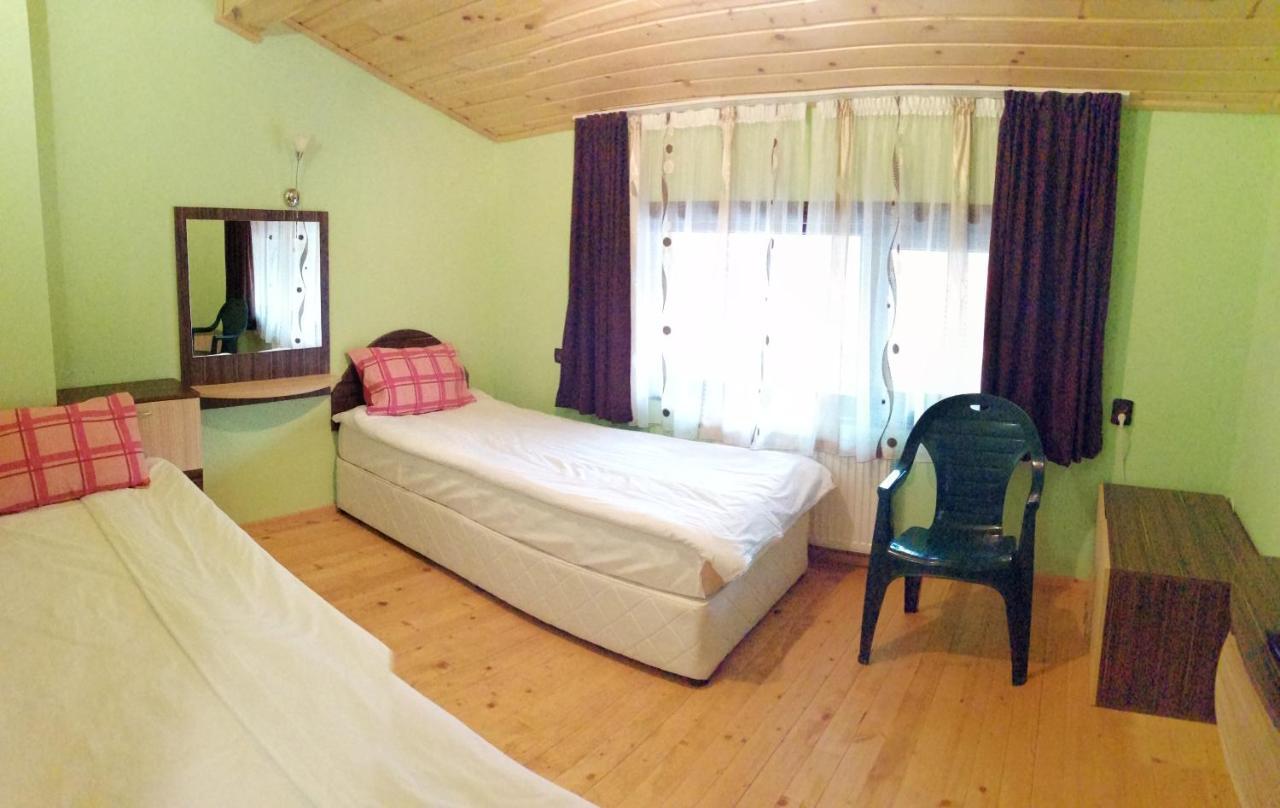 פמפורובו Apartments Black Horse מראה חיצוני תמונה