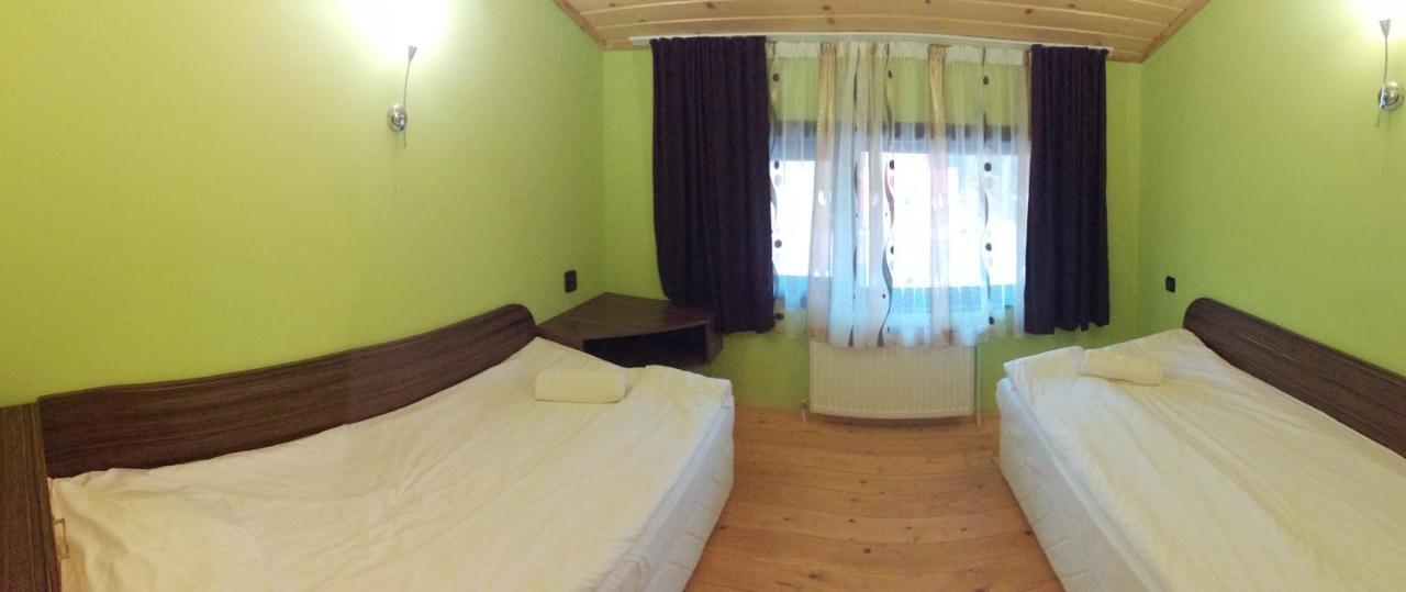פמפורובו Apartments Black Horse מראה חיצוני תמונה