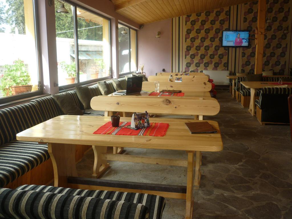 פמפורובו Apartments Black Horse מראה חיצוני תמונה